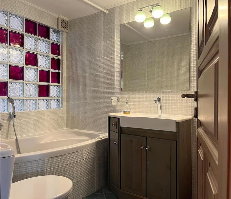 Cute Apartment At The Foot Of Lycabettus Hill أثينا المظهر الخارجي الصورة